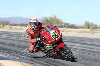 media/Dec-04-2025-Racers Edge (Thu) [[5ebc9f124d]]/3-B Group/3-Session 2 (Turn 7 Inside)/